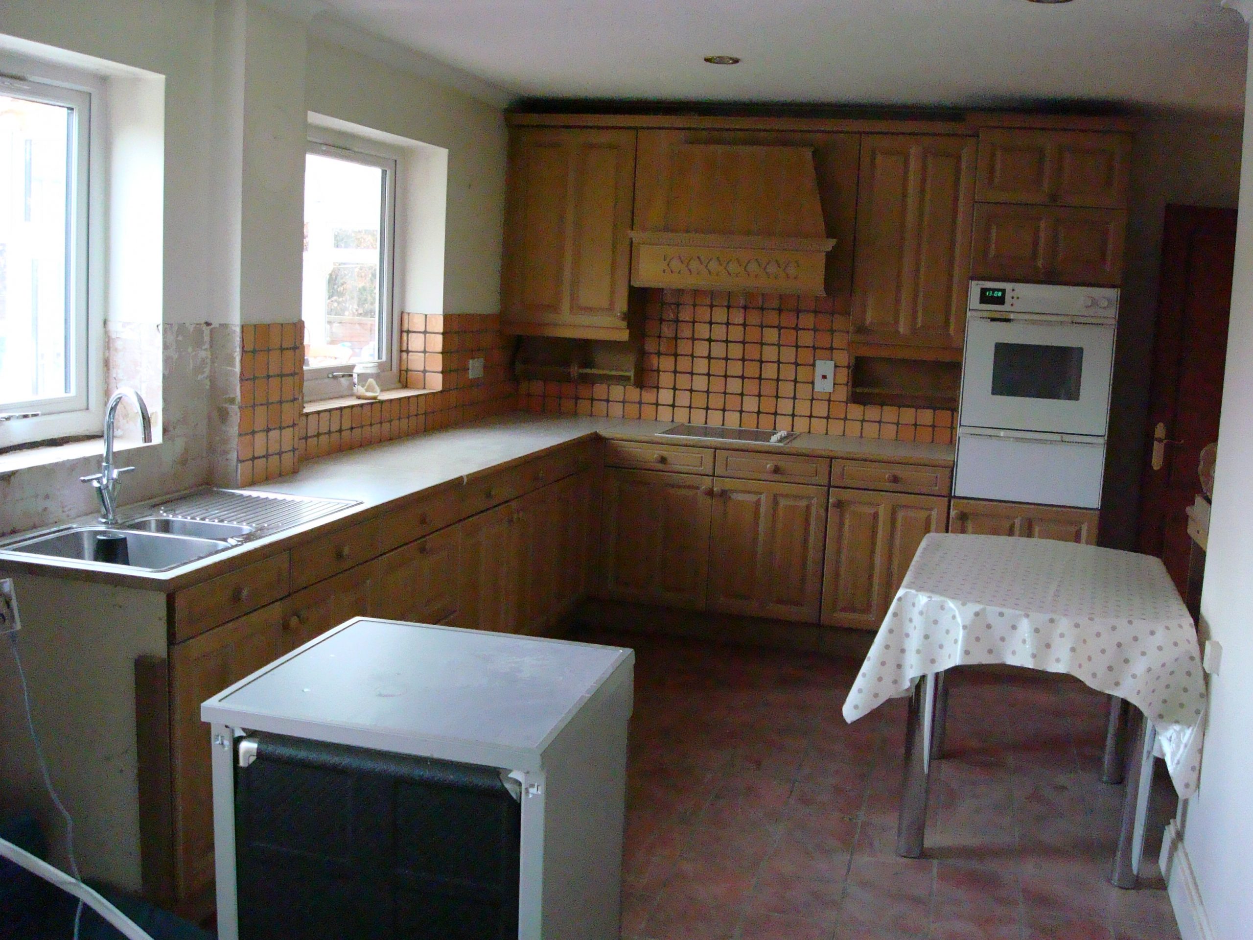 Kitchen Before 1